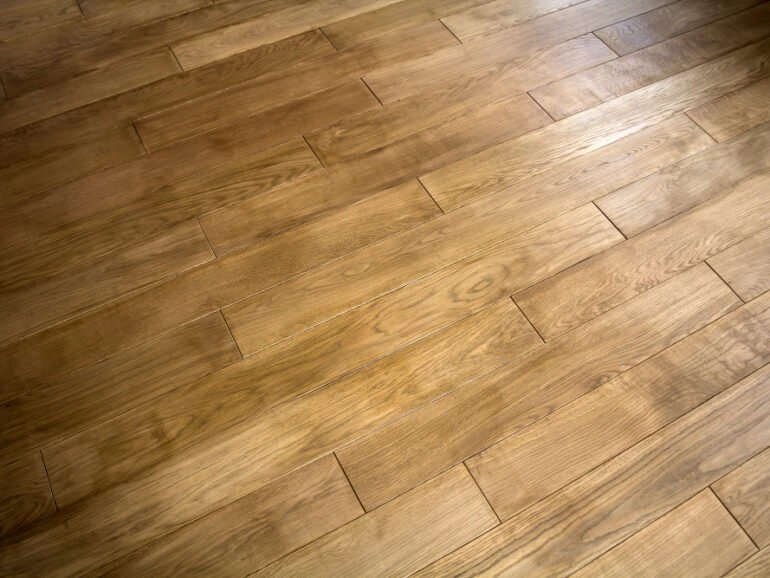 Comment bien entretenir son parquet en bois ?